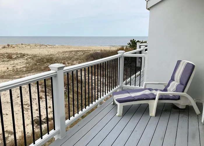Seaside Villas --- 40123 Seaside Drive